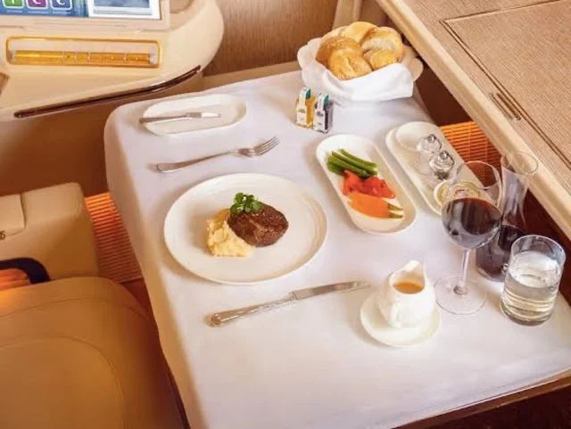 Emirates catering costs rise 12% on expanded network