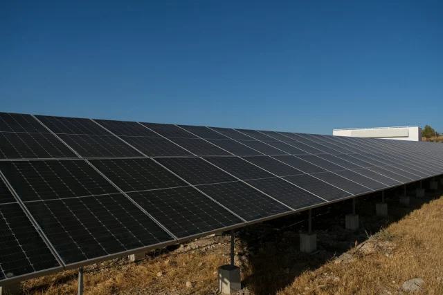 Oman seeks technical consultants for 4GW solar projects