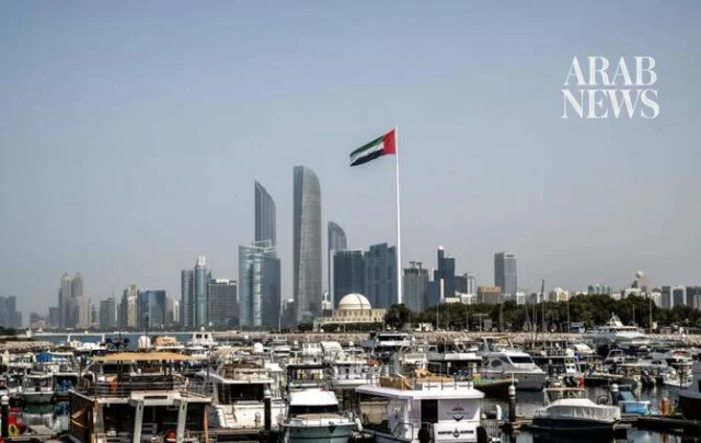 UAE halts trade and financial dealings with Iran